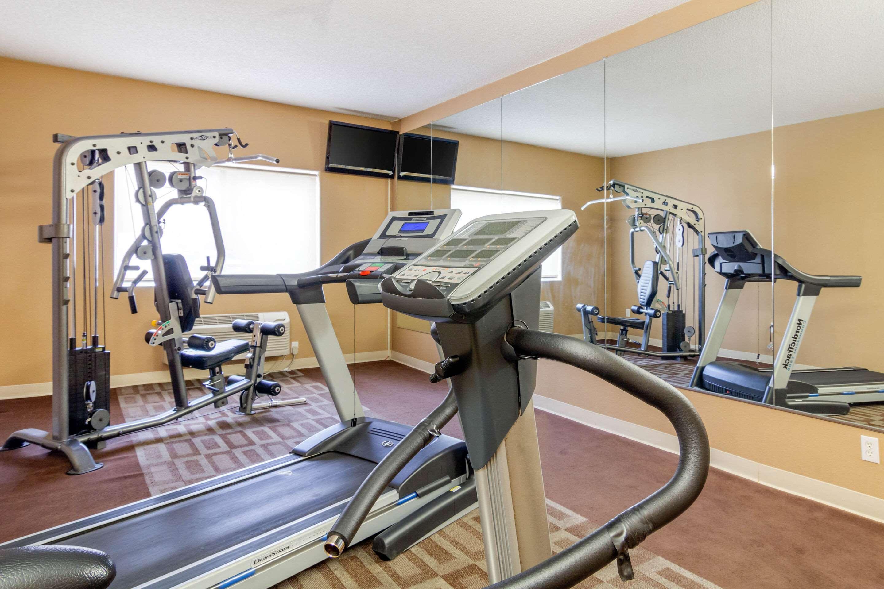 Quality Inn & Suites Lakewood - Denver Southwest Buitenkant foto